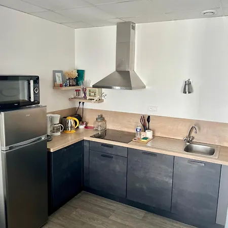 Casa Cocon -charmant T3-plages, Centre Ville- 4 Personnes *